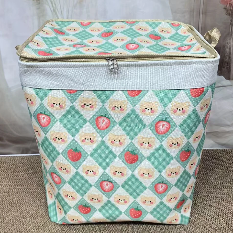 120L新款绿色草莓熊大容量双拉链带钢圈防潮收纳箱衣物整理箱储物