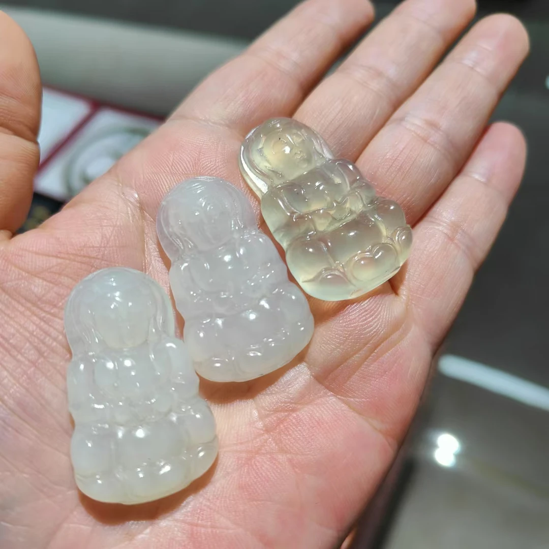 岫玉糯 冰小观音吊坠