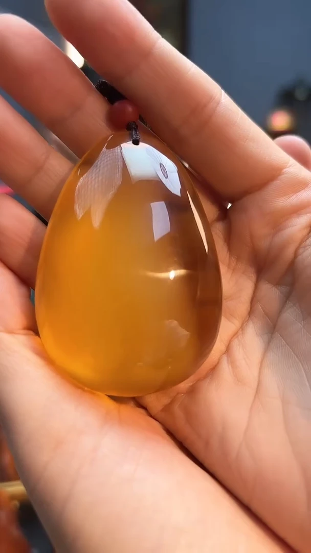 琥珀颈饰未镶嵌吊坠