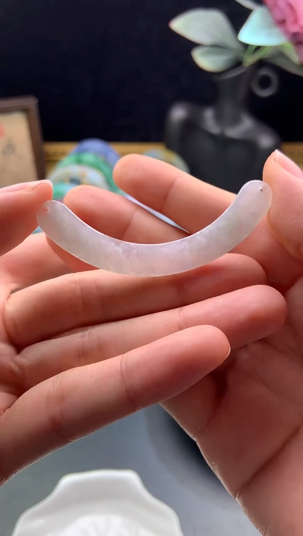 未镶嵌挂件翡翠玉璜