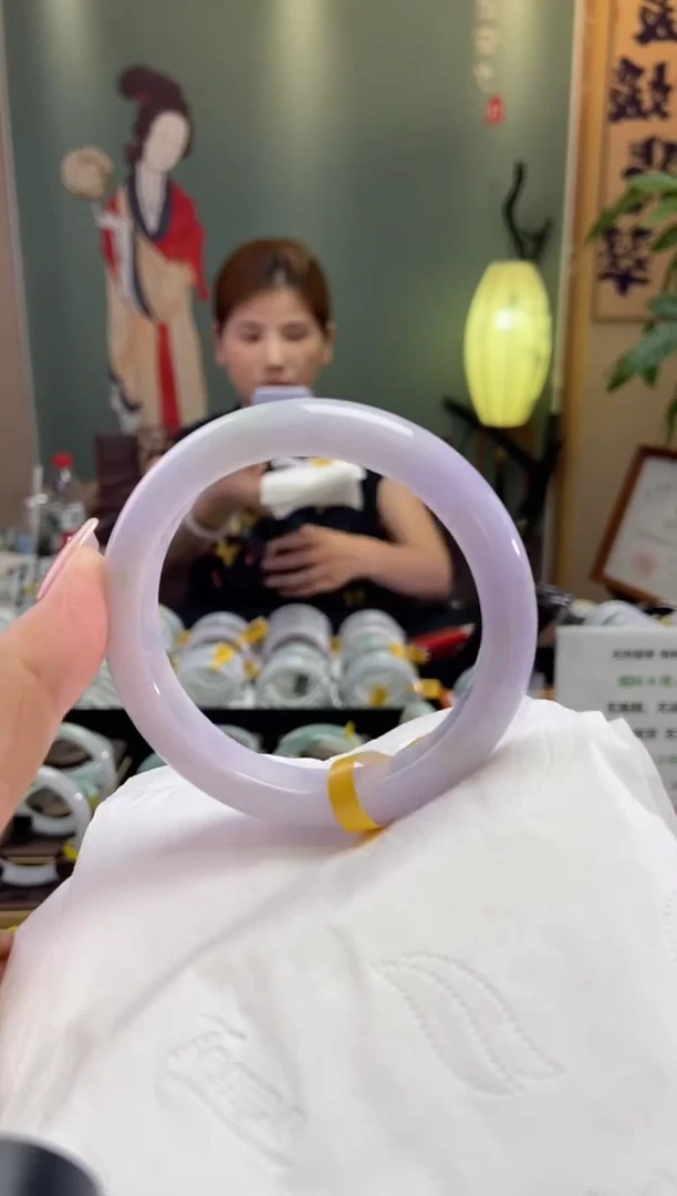 翡翠手镯未镶嵌55.6圈口x