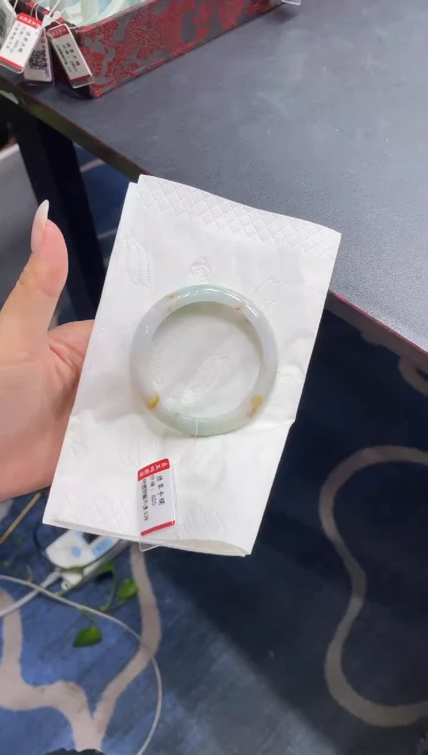 未镶嵌手镯翡翠6822******