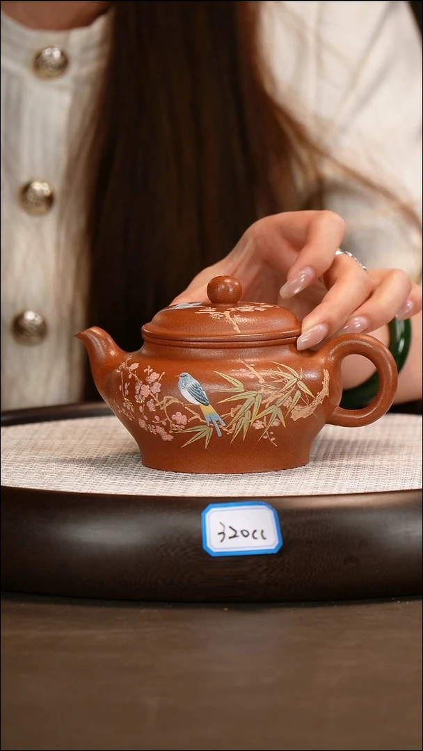 茶壶紫砂【张杏娟】沉香泥 高虚扁 320cc