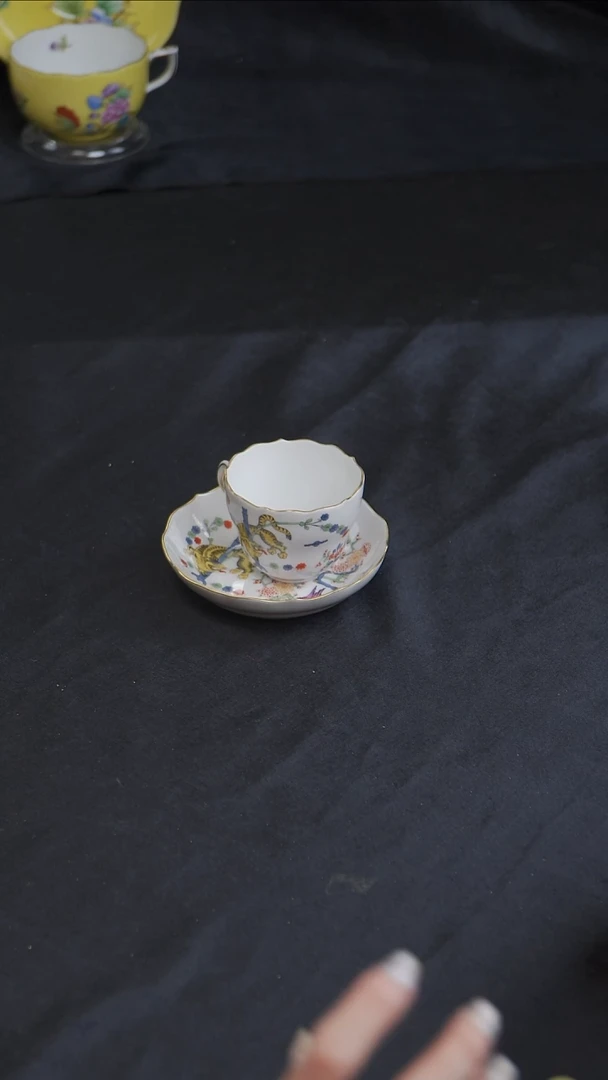 骨瓷婷婷中古器物如图所示49