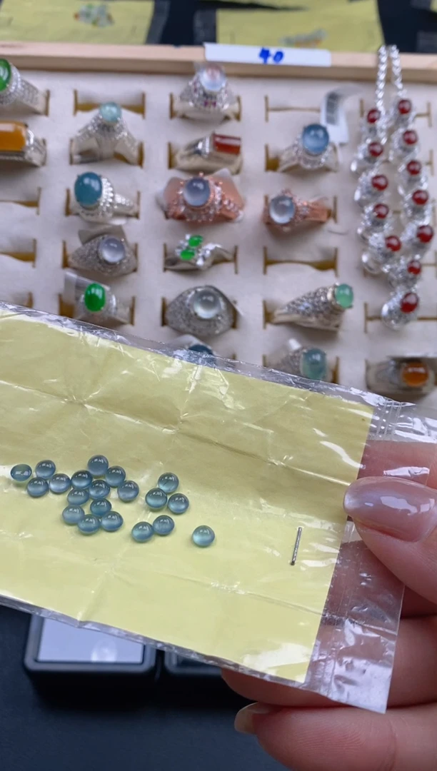 翡翠裸石天然翡翠裸石蛋面97
