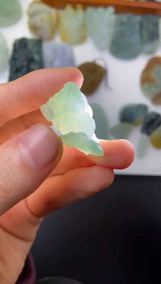 【闪购商品】定制翡翠未镶嵌金蟾