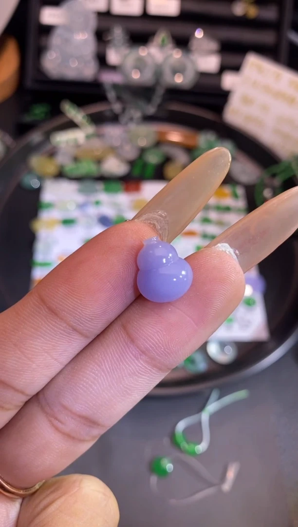 【闪购商品】翡翠挂件未镶嵌葫芦