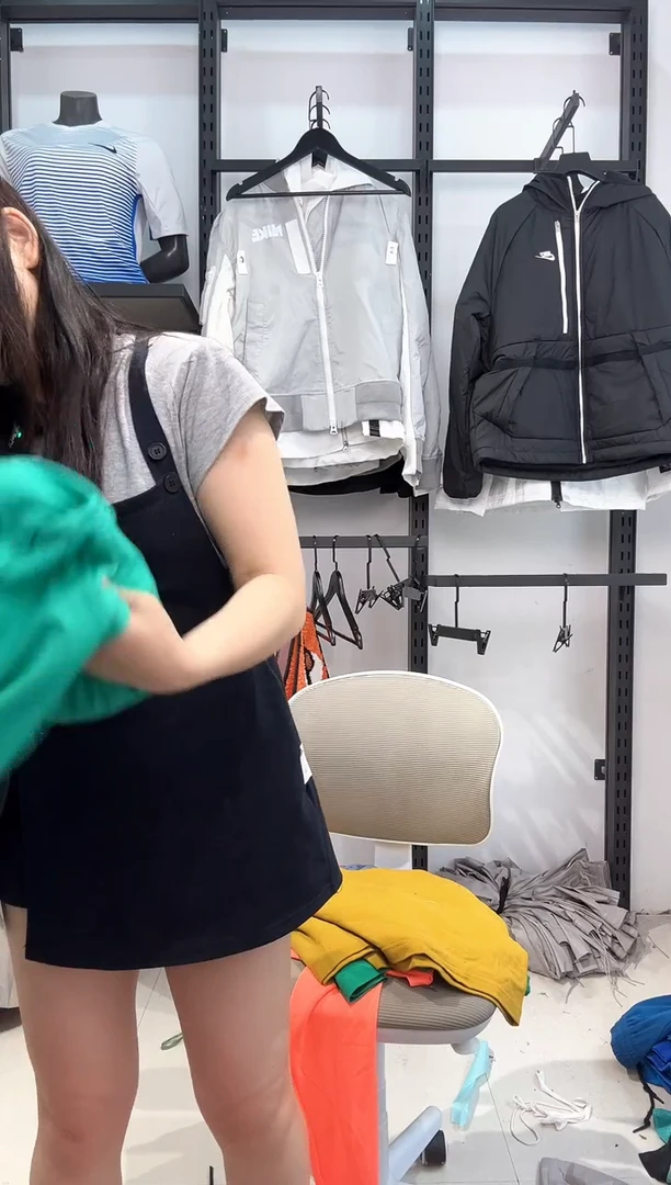 2207编码  耐克卫衣服饰过款为准 尺码