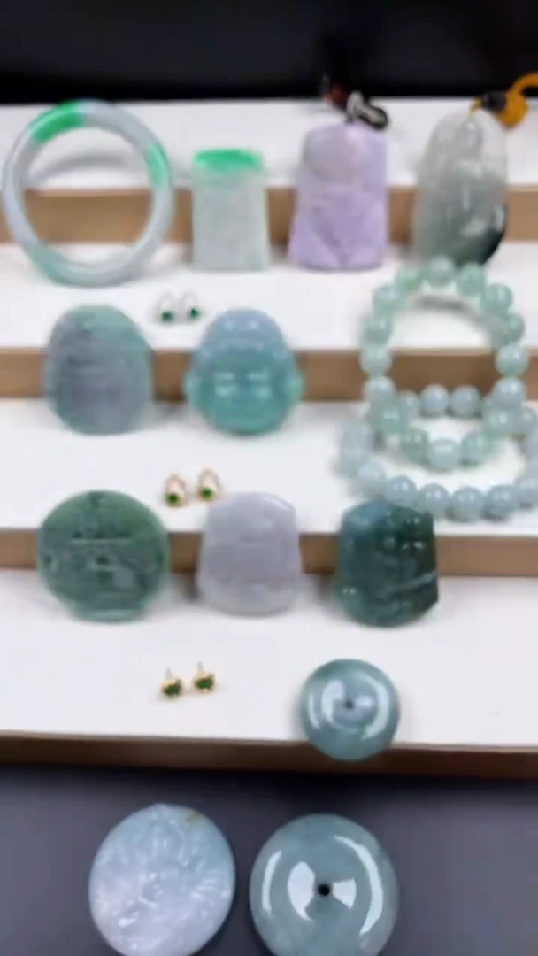 颈饰未镶嵌翡翠天然翡翠吊坠挂件