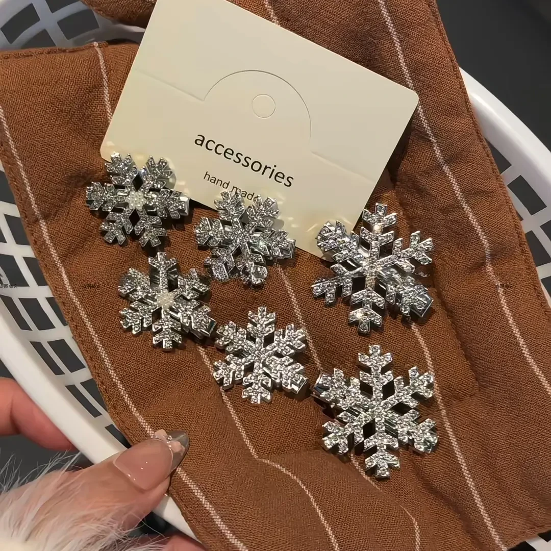 冬日少女甜美雪花精致发夹圣诞清冷贵气闪钻可爱边夹饰品星星头饰