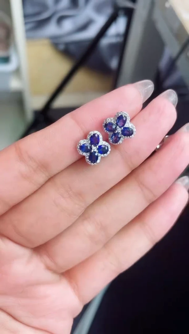 【闪购商品】蓝宝石耳饰银S925镶嵌耳饰