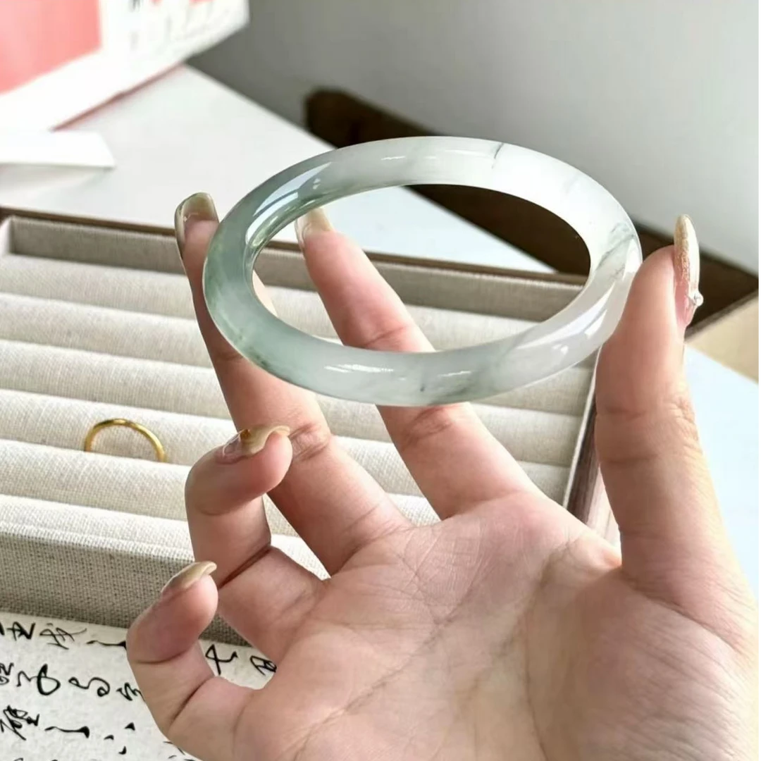 石英质玉手镯多样性发货【轻微色差，实物为准】编号：89