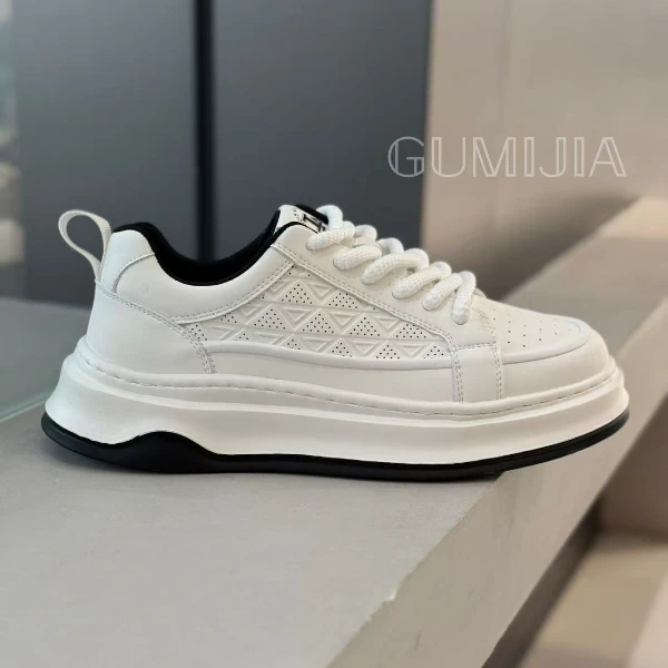 Gumijia/新品经典款薄款皮打孔时尚超轻春夏百搭舒透气休闲鞋980