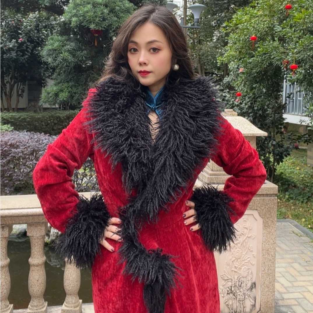 美人鱼【红太狼】复古丝绒褶皱显瘦加厚轻奢红色毛领连衣裙外套