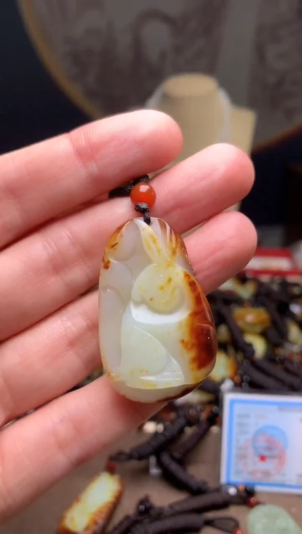 颈饰未镶嵌和田玉新疆料青海料清水和田玉吊坠