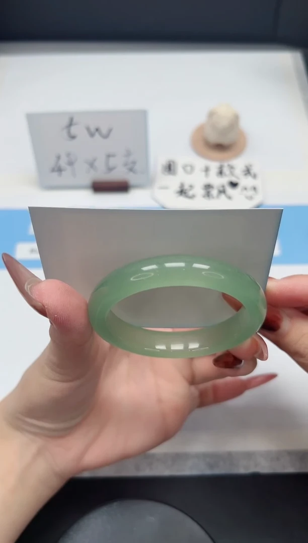 【闪购商品】石英质玉手镯未镶嵌137/东陵52.6