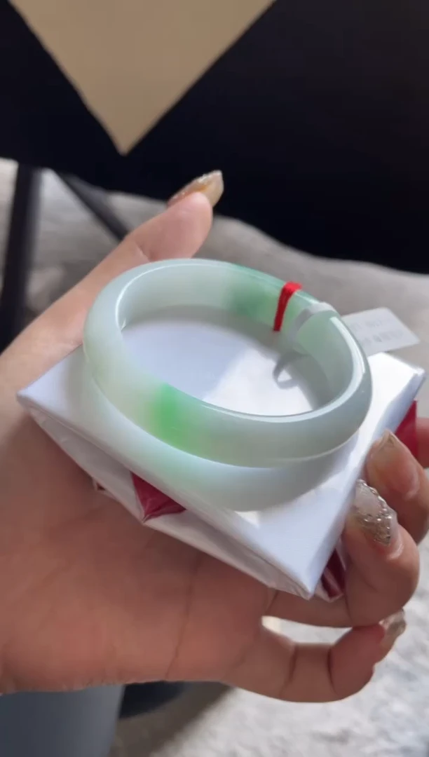 未镶嵌手镯翡翠贵妃 三天鉴赏期