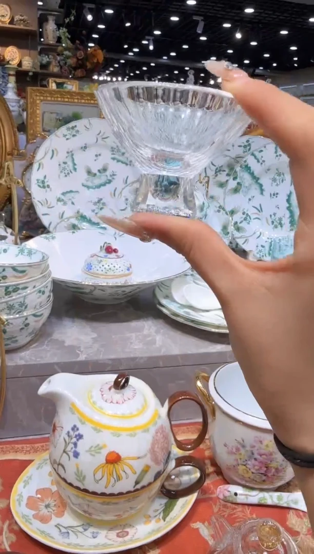摆件娜娜中古瓷器如图所示99