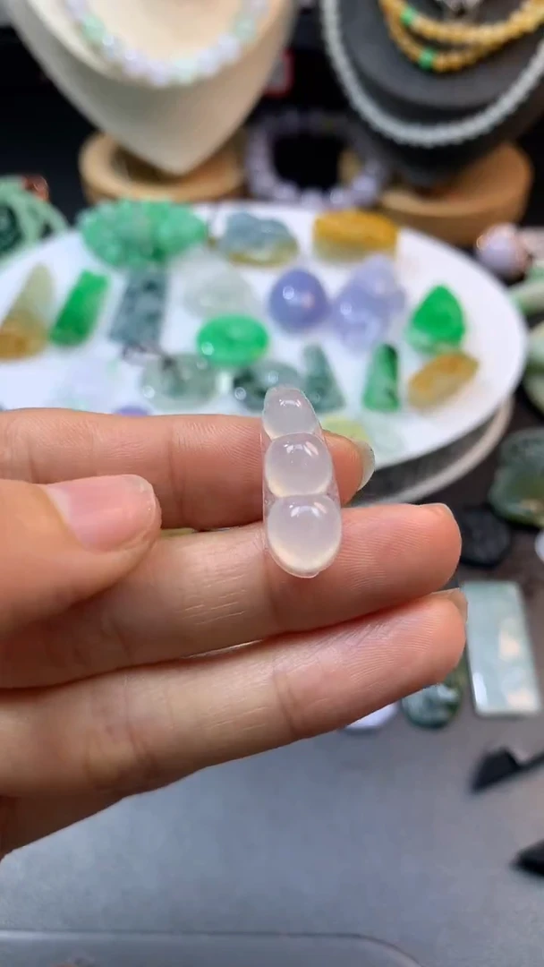 【闪购商品】定制翡翠未镶嵌翡翠