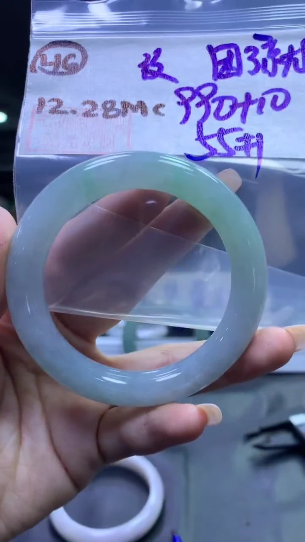 未镶嵌定制翡翠困***?46手镯55纹+990元+拍一发一