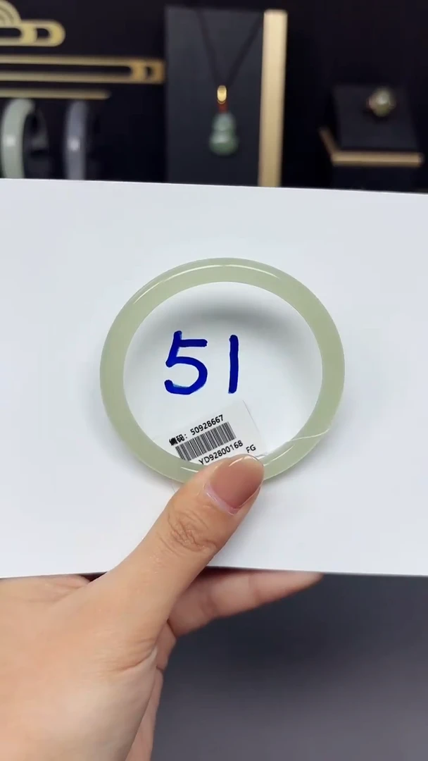 未镶嵌手镯和田玉8667
