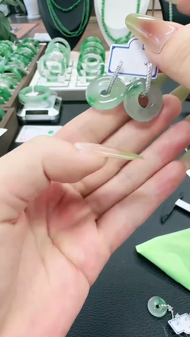 未镶嵌1石英质玉（非洲翠）/9426