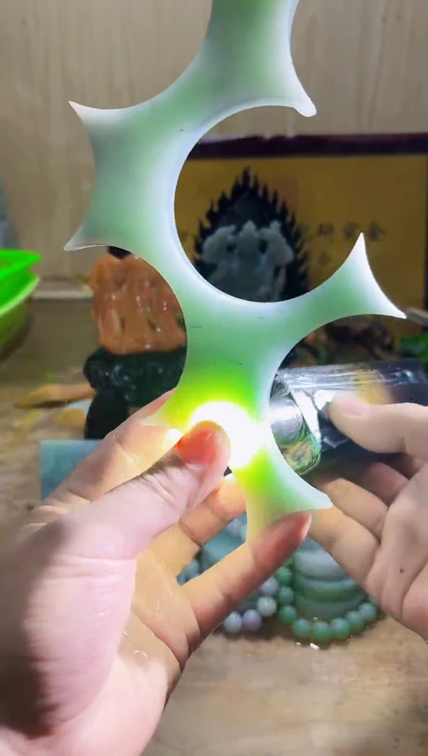 颈饰未镶嵌翡翠A货常星4647