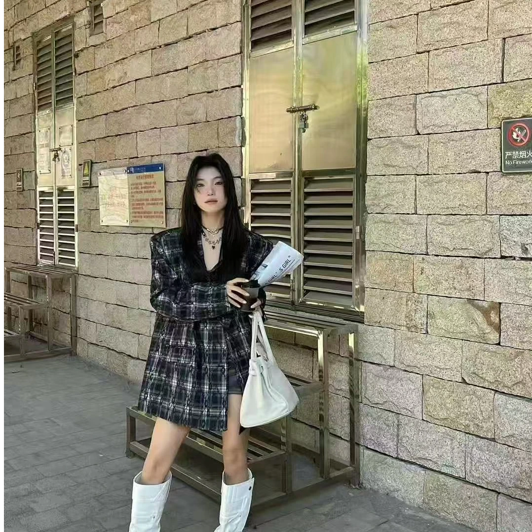 881001潮女时尚休闲格子西装外套显瘦气质网红韩版格纹百搭春款