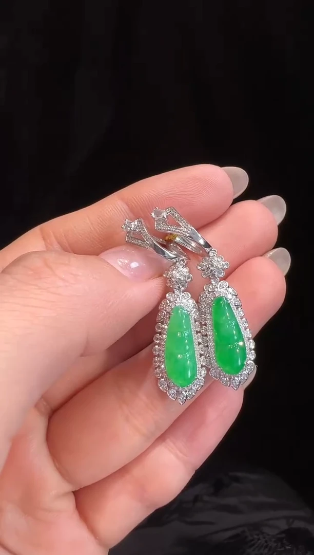 【闪购商品】翡翠耳饰18K金镶嵌耳饰