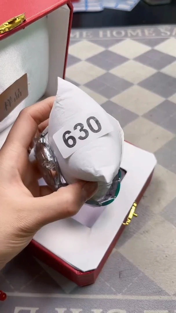 非金属无如图所示时尚饰品