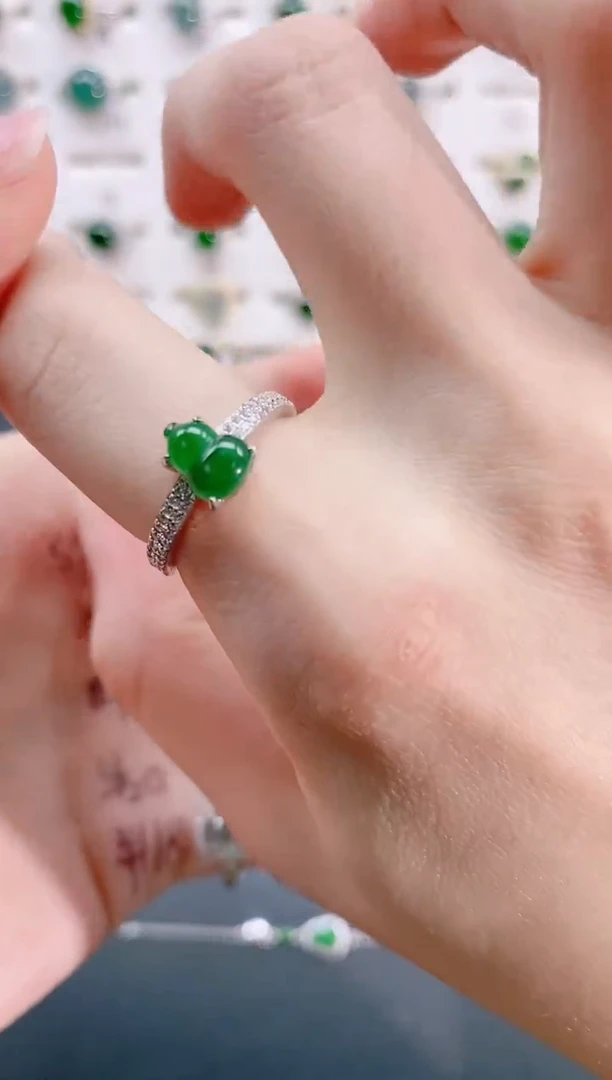 【闪购商品】翡翠戒指银S925镶嵌天然翡翠