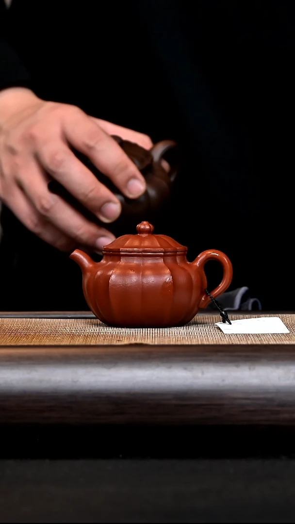 【闪购商品】紫砂茶壶朱泥莲子  