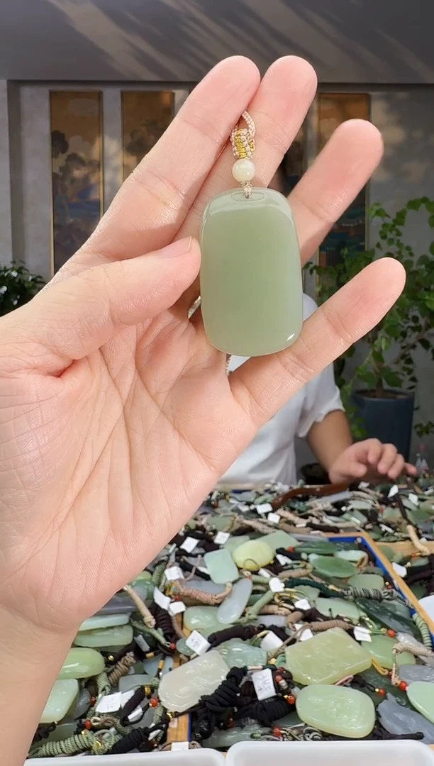 未镶嵌和田玉挂件拍一发一