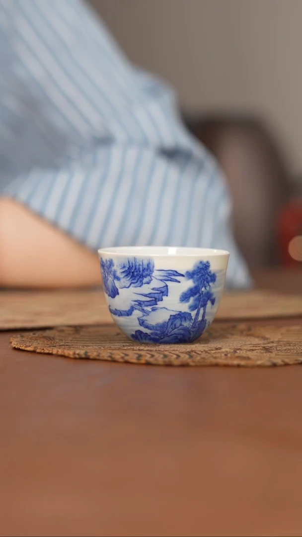 杯看山柴窑青花山水