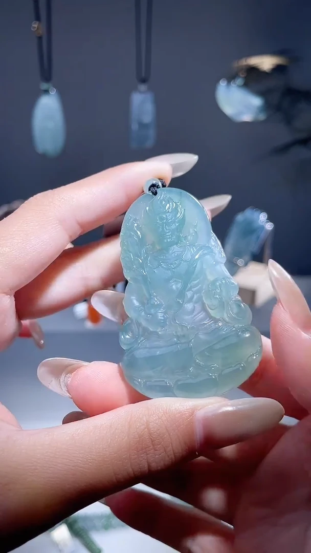 颈饰未镶嵌翡翠不动