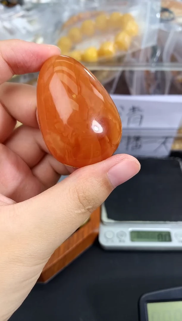 蜜蜡未镶嵌珠宝奇石74