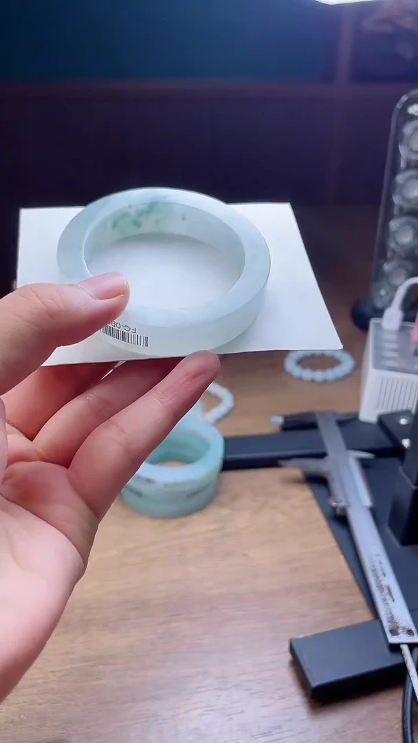 未镶嵌手镯定制翡翠陈*平定制