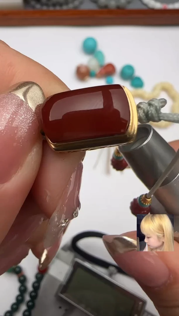 【闪购商品】南红玛瑙配饰18K金镶嵌南红玛瑙配饰