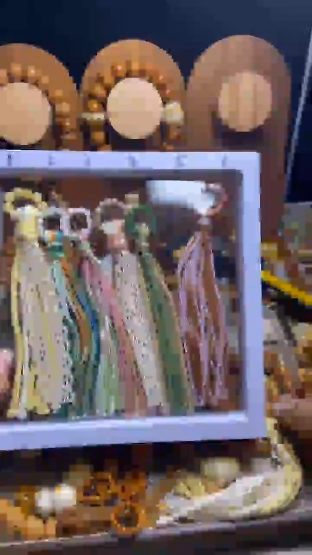 手串猴头核桃?****?全品聚宝盆爱心黄跑环大象吊坠奶油流苏手持