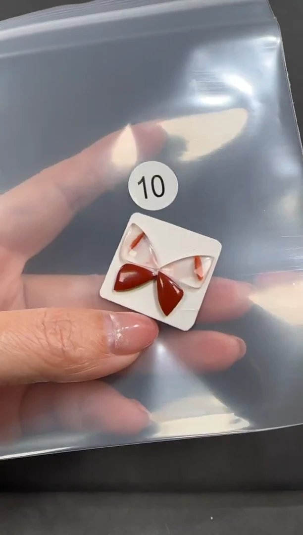 未镶嵌南红玛瑙珠宝半成品原矿无优化无胶裂蝴蝶吊坠