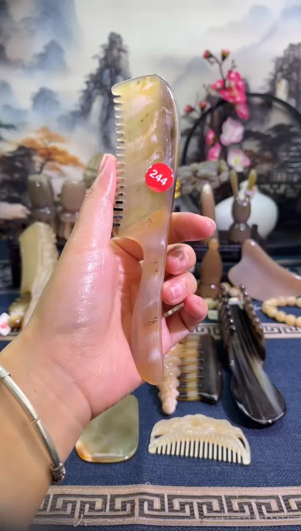 云南老白水白水手柄脸梳