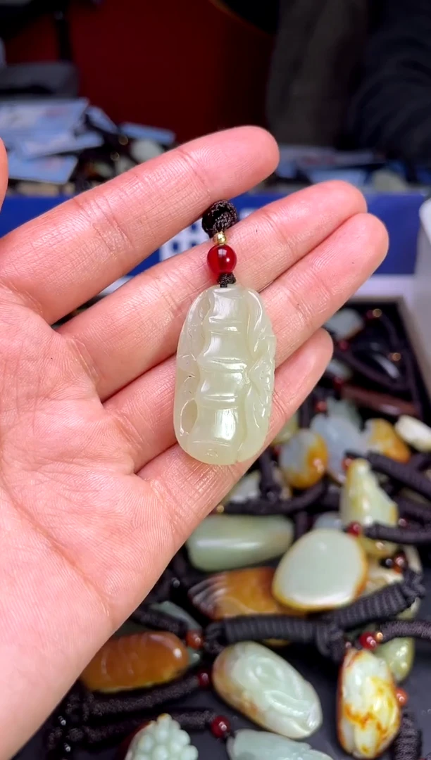 【闪购商品】和田玉颈饰未镶嵌3