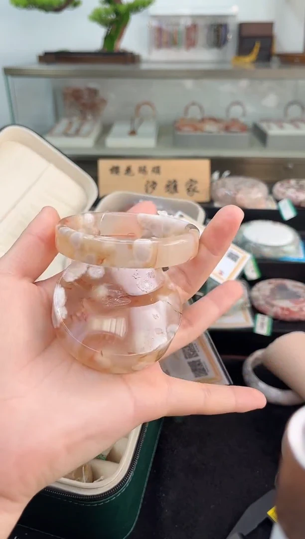未镶嵌手镯石英质玉59圈口（赠品镯心）369395