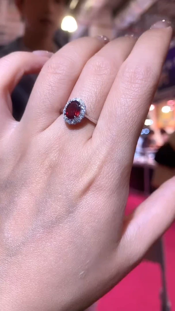 银S925镶嵌戒指石榴石【宝石世家严选】