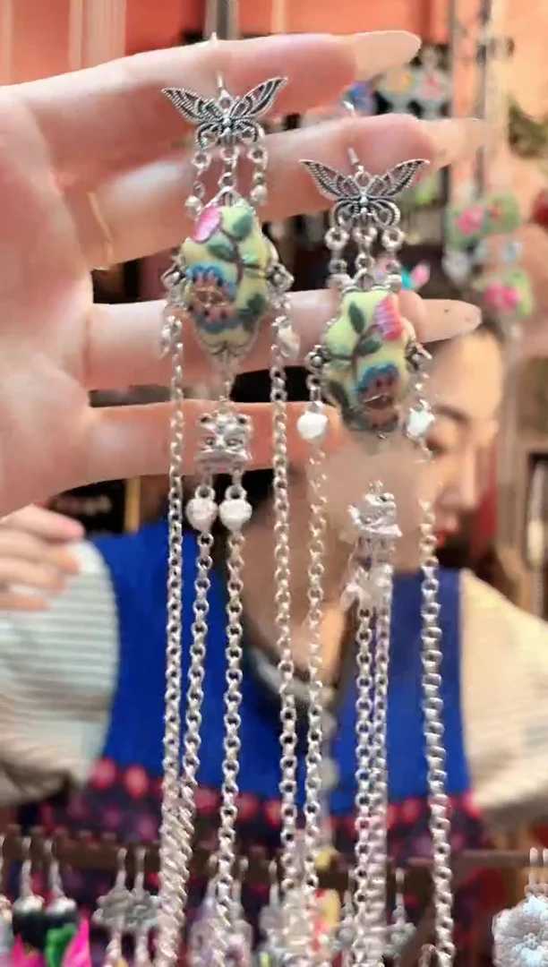 织绣云织谣民族风精美饰品  382