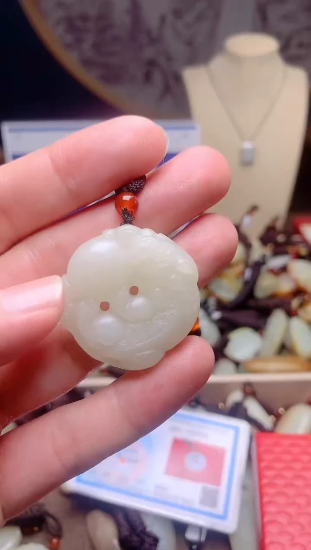 和田玉未镶嵌颈饰1