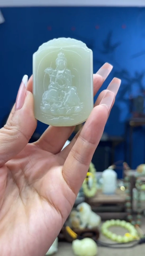 颈饰未镶嵌和田玉1