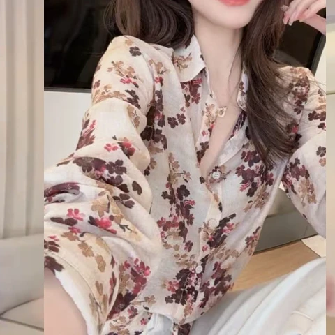 2025春季新港风气质设计感碎花小衫女人味显白显瘦长袖衬衫