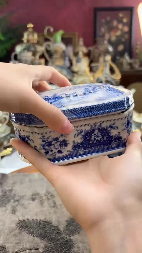 瓷欧洲名画 首饰盒 蓝 青岛发货