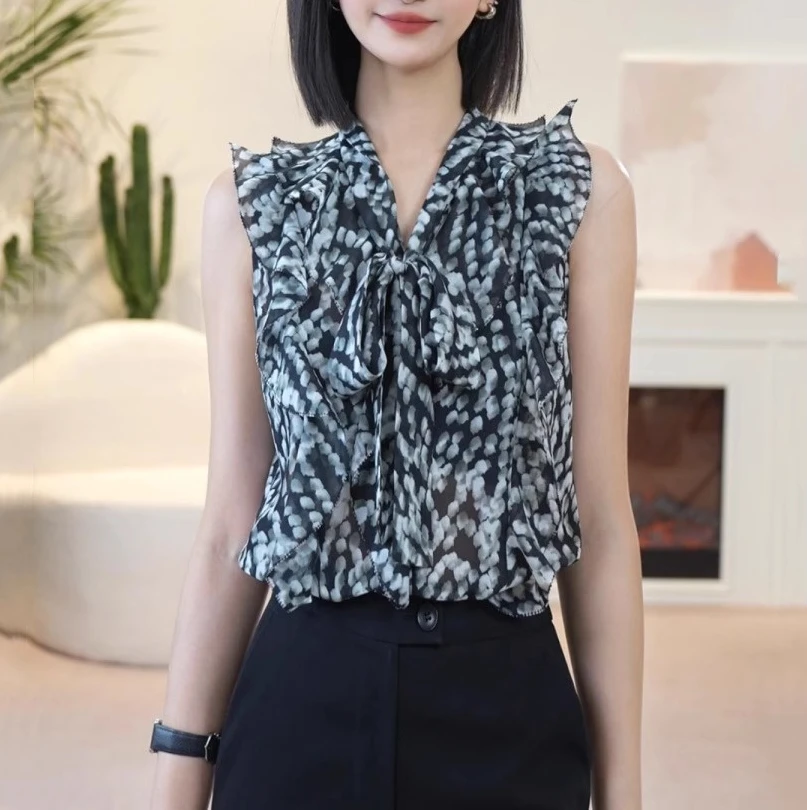 【专柜品质】夏季新款荷叶飘带领百搭无袖背心印花衬衫女130022